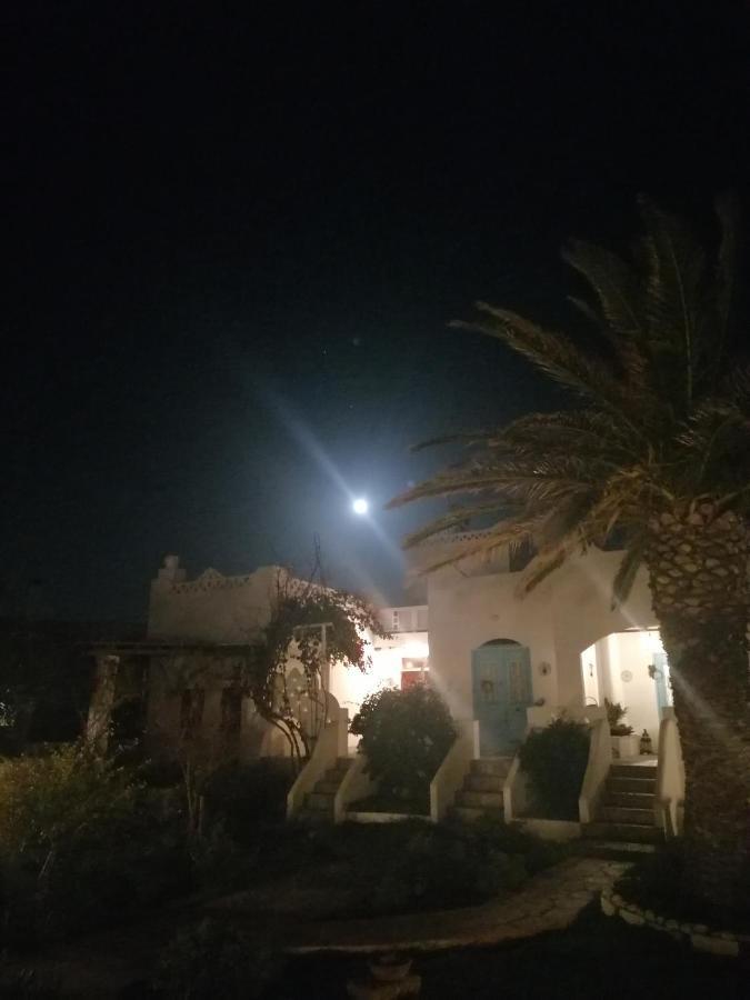 Nyfes Traditional Boutique Faltaina Skyros Exterior photo