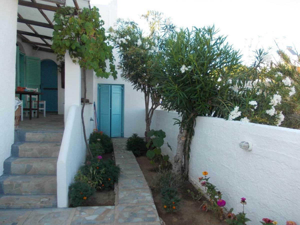 Nyfes Traditional Boutique Faltaina Skyros Exterior photo